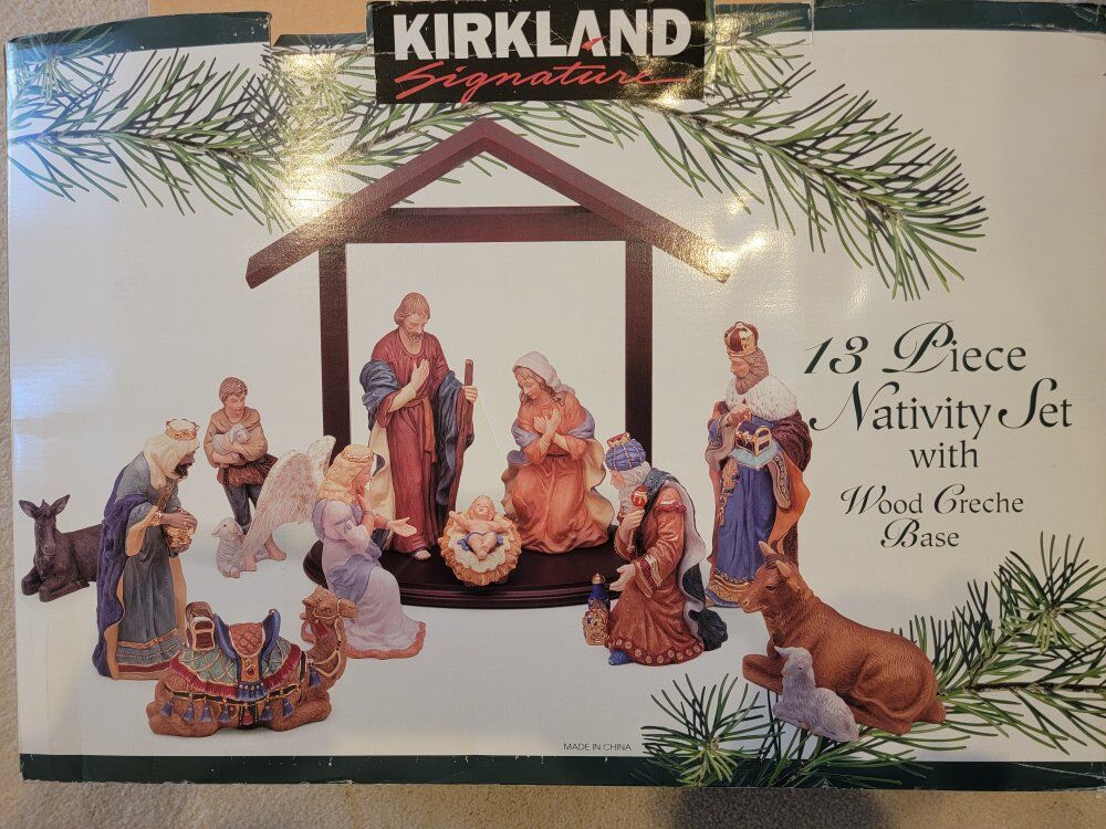 13 Pc. Large Ceramic Creche / Natavity and Stable Set