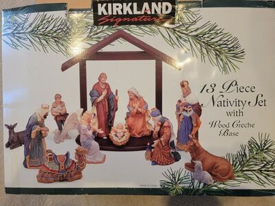 13 Pc. Large Ceramic Creche / Natavity and Stable Set