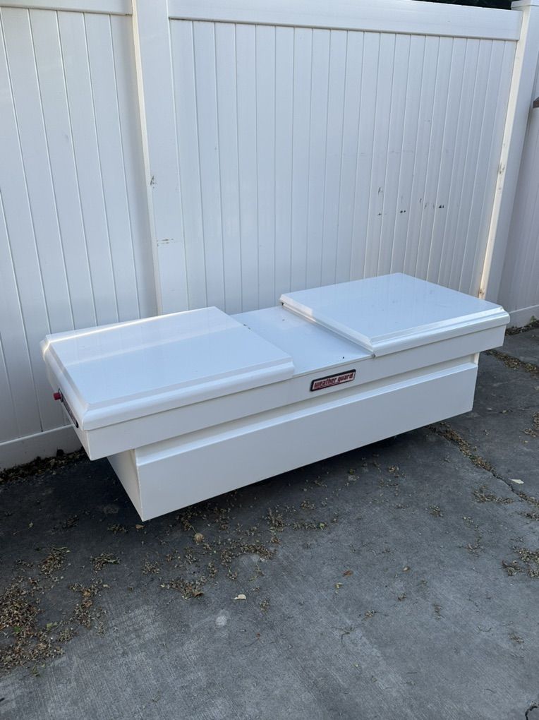 TOOL BOX