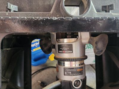 Craftsman Router Table with Porter Cable Router and Bits