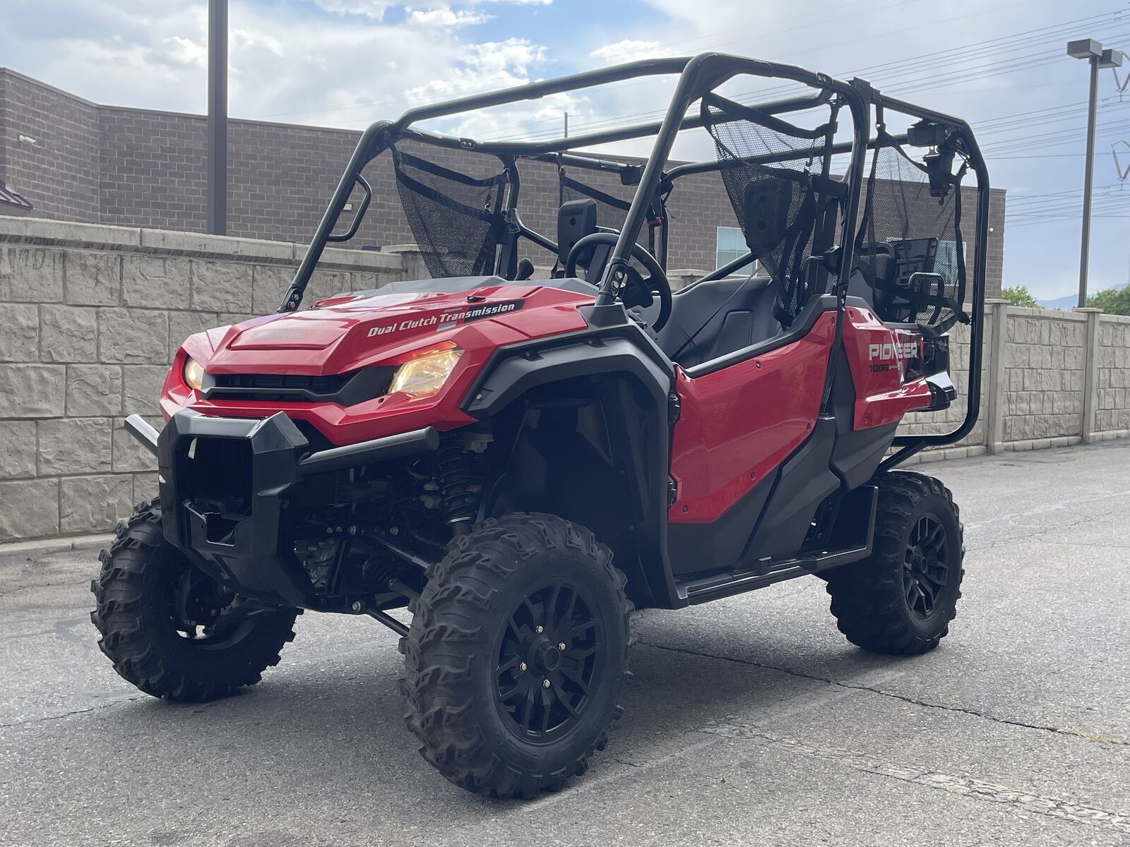 2024 Honda Pioneer 1000-5 Deluxe