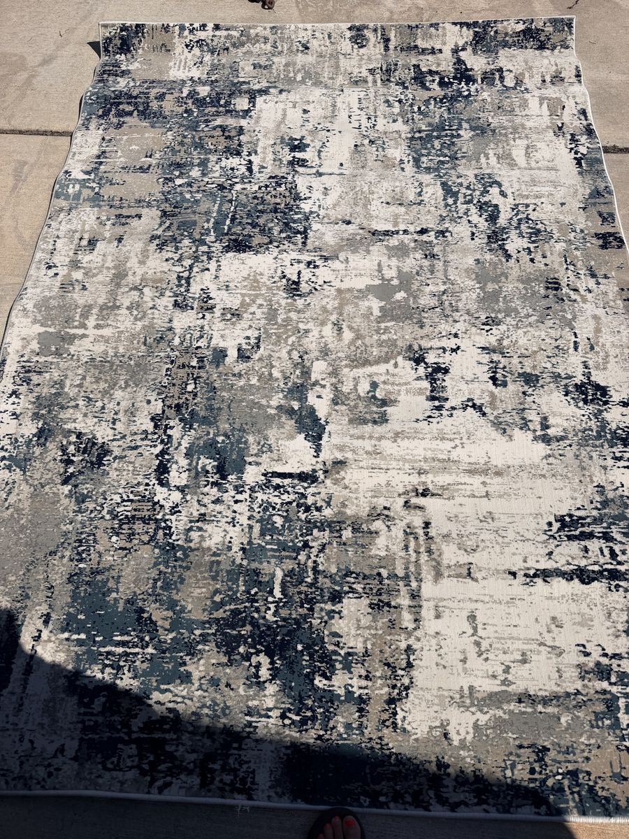 New. Modern Abstract Area Rug - Blue, Gray, and Cream Pattern 5x8