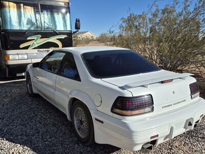1993 PONTIAC GRAND PRIX SE