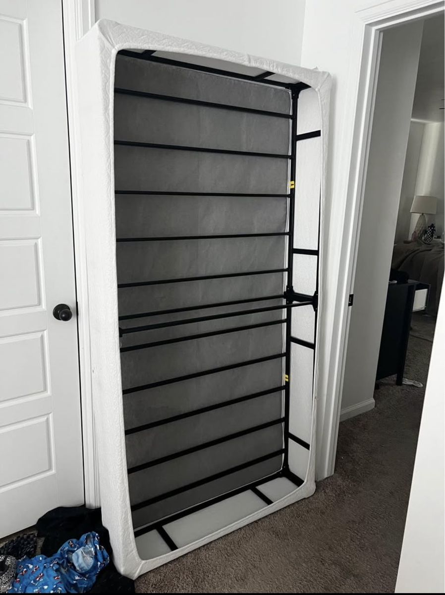 Metal twin box spring