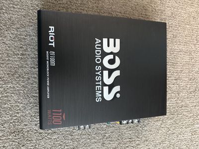 Boss Audio Systems Riot R1100M MOSFET Monoblock Power Amplifier