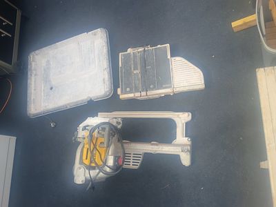 DeWalt tile saw