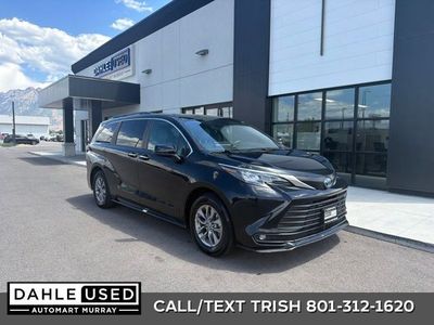 2025 Toyota Sienna XLE 8-Passenger
