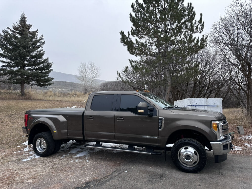 2017 Ford F-350 Super Duty Lariat