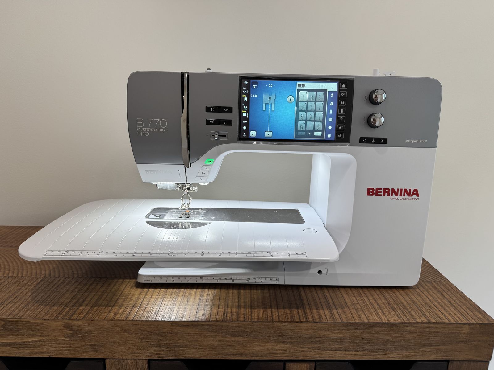 Bernina 770 QE Pro Sewing Machine with Embroidery Module