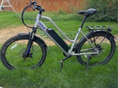 Hurley J Bay Electric Bike