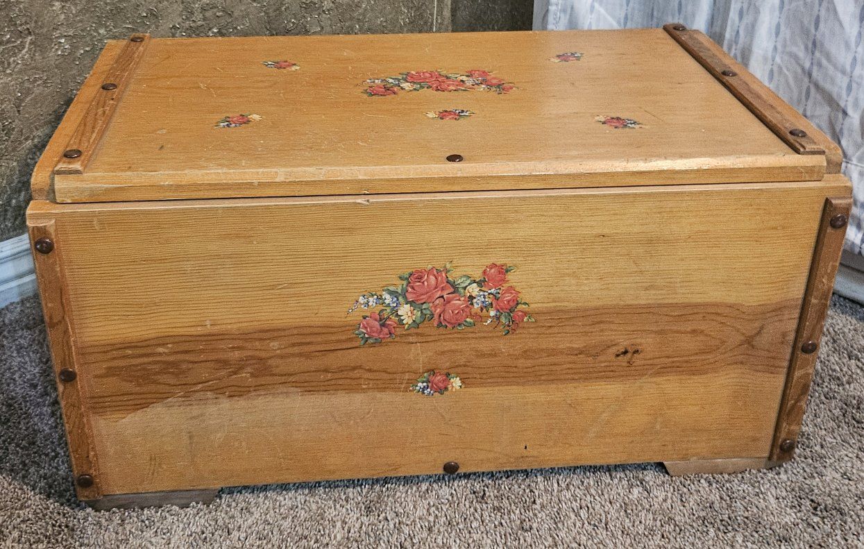 Vintage Cedar Chest - Floral Decal Storage Trunk, Wood