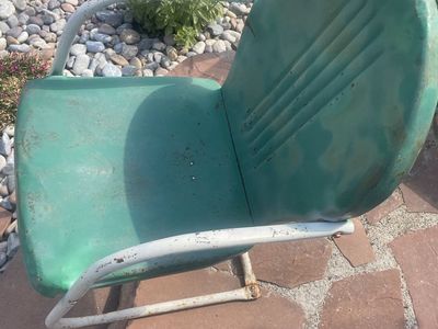 Vintage shell back metal yard chair