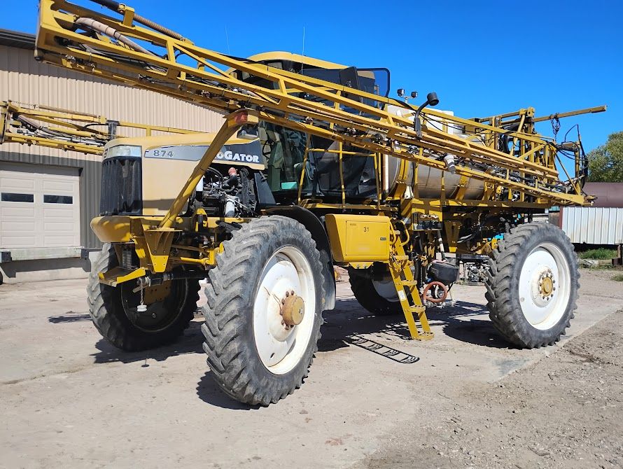 874 rogator sprayer