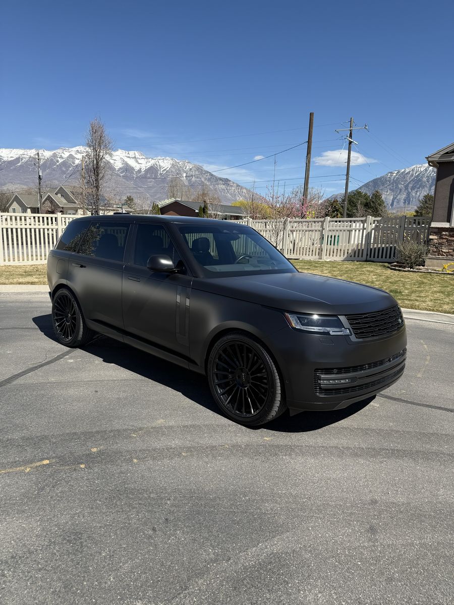 2024 Land Rover Range Rover P530 SE LWB