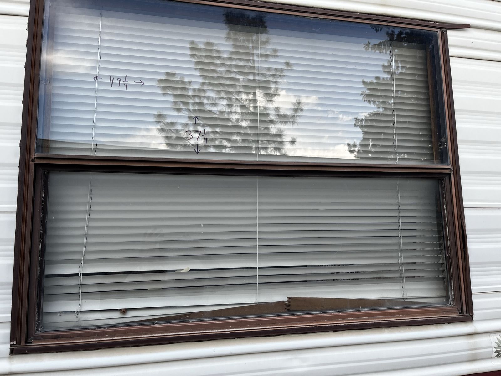 Used RV Windows - Various Sizes,  (Measurements on glass) tank cover and storage doors, size above doors .