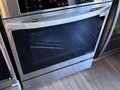 New LG Induction Convection Range W/Air Fry