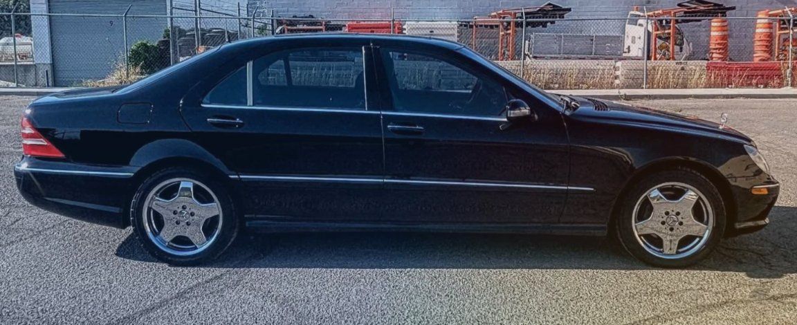 2001 Mercedes-Benz S500 Black Sedan with Custom Wheels - Well-Maintained Luxury Car