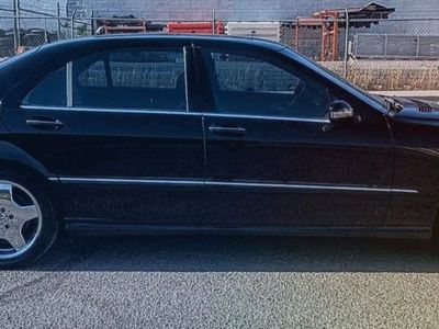 2001 Mercedes-Benz S500 Black Sedan with Custom Wheels - Well-Maintained Luxury Car