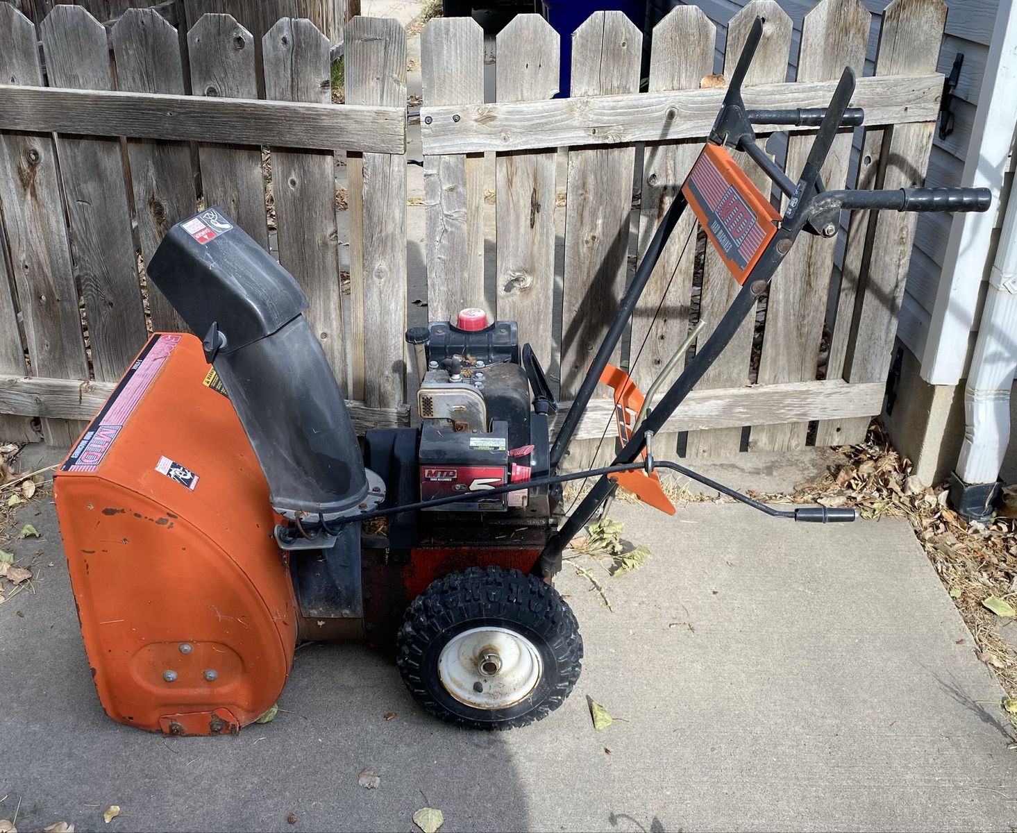 Yard machines 5/22 snowblower