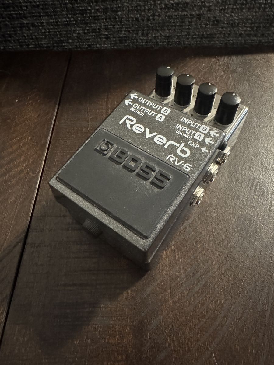 BOSS RV-6 Reverb Guitar Effects Pedal - Mono/Stereo Input/Output, Expression Pedal Support