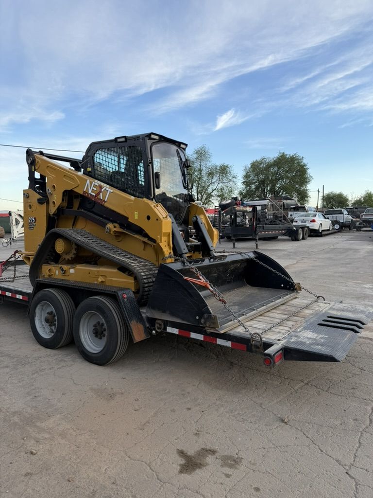 Cat 275, Extra Large Track Skid CTL for Rent. Beast of a Machine
