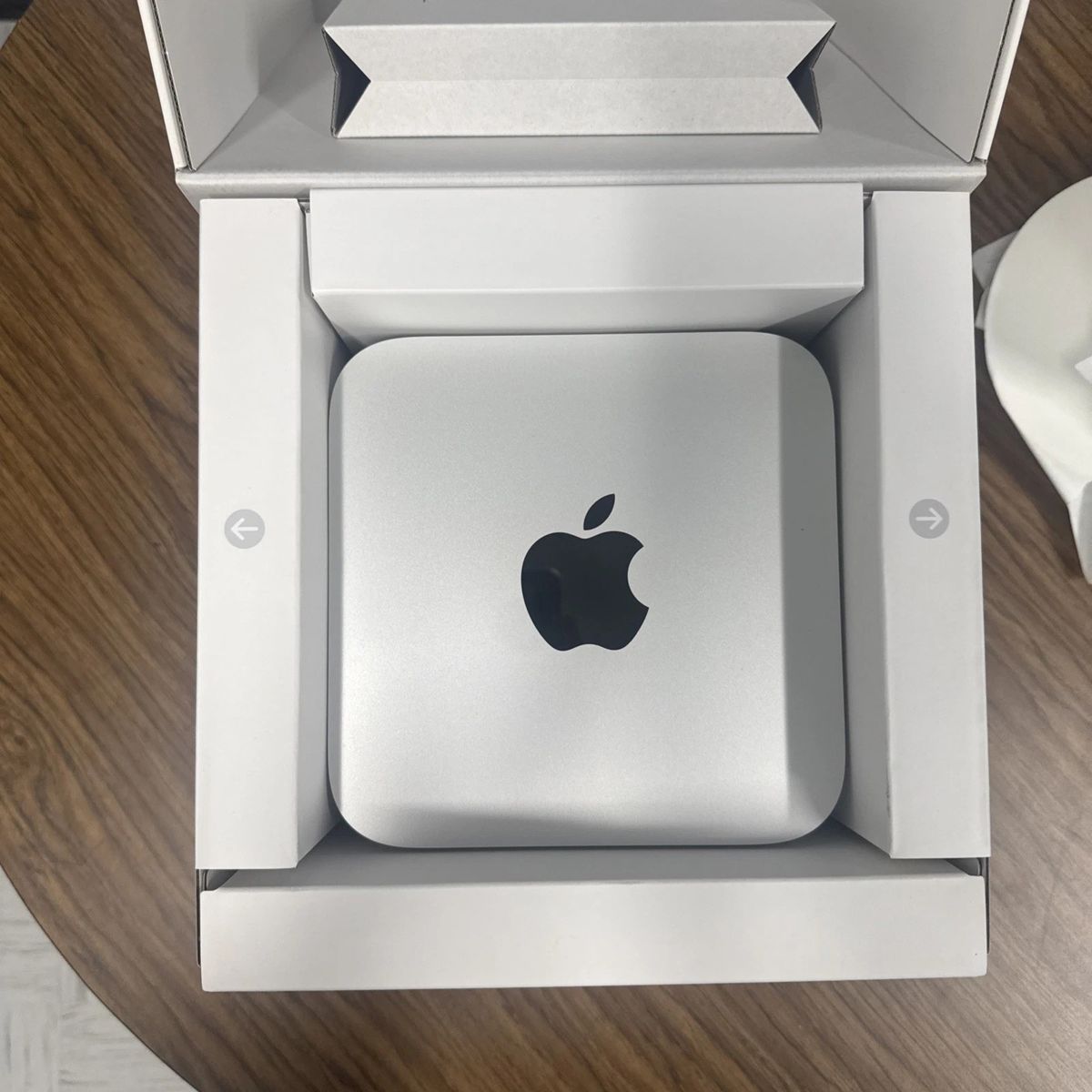 Apple Mac Studio 2022 M1 Max 10-Core CPU 24-Core GPU 32GB RAM 512GB SSD