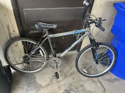 Roadmaster Granite Peak Men's Mountain Bike Grey/Blue - Used