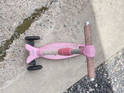 Small Girls Scooter