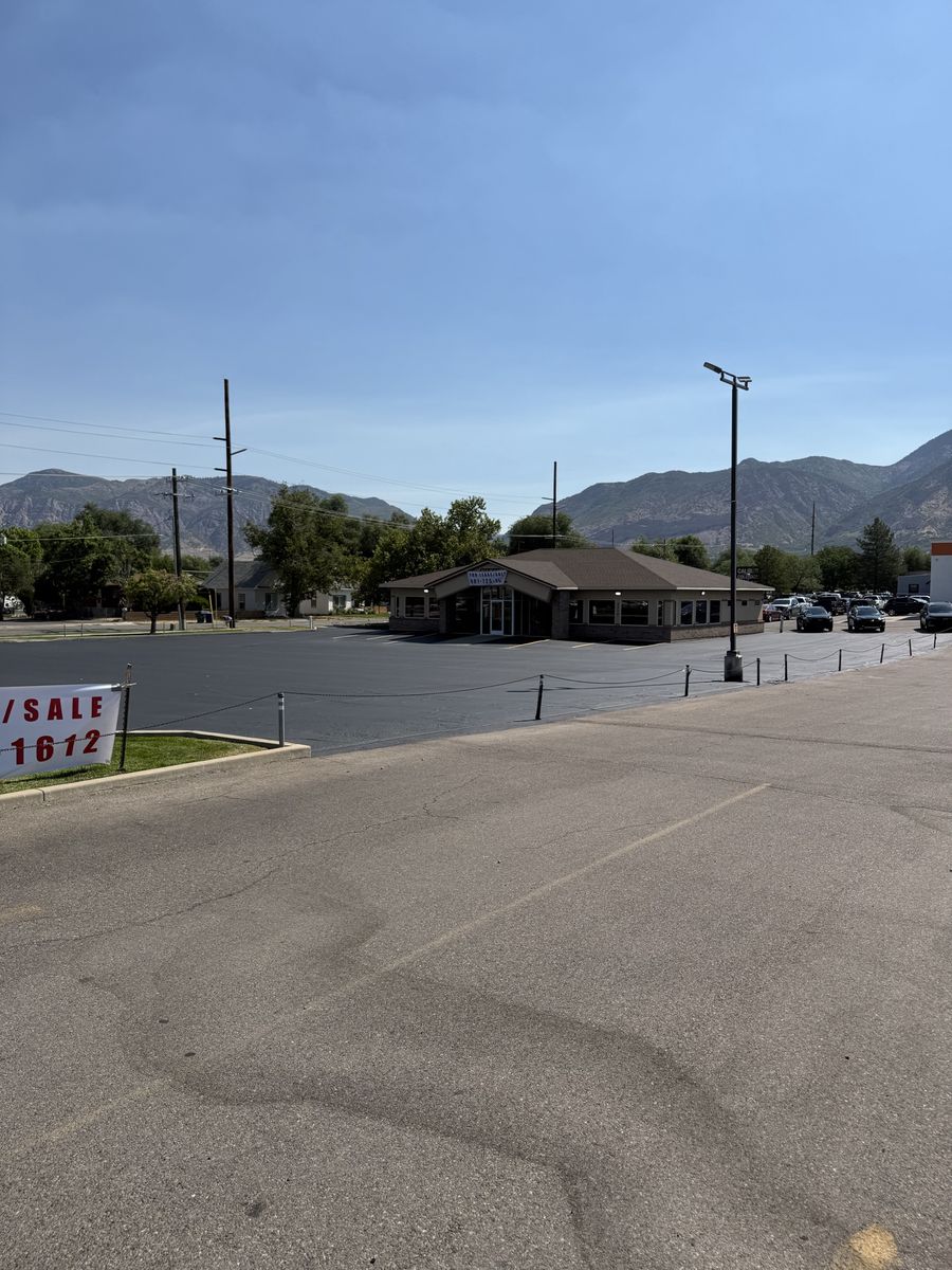 Car Dealership/ Commercial Building For Sale Or Le