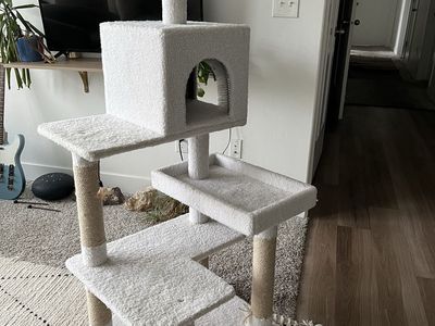 Large Multi-Tier Cat Tree - White Carpet with Scratching Posts and Condo