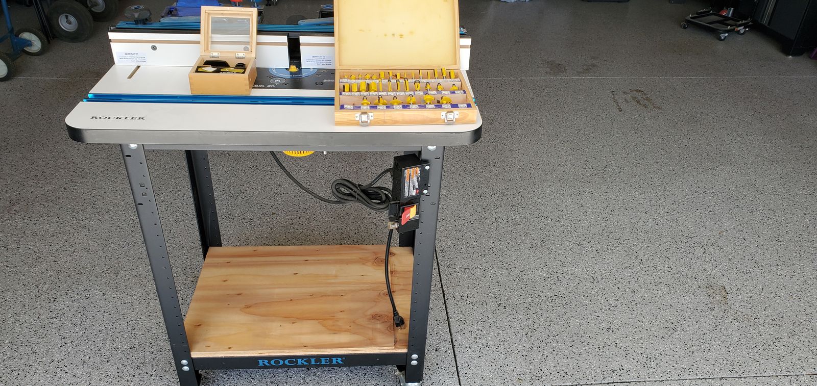 Router and Table