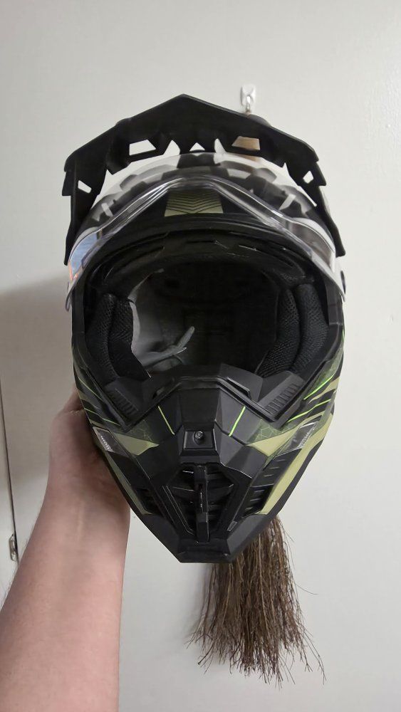 Main image 4