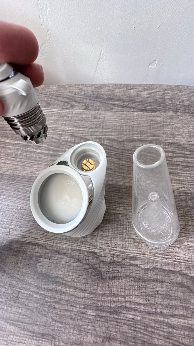 Main image 3