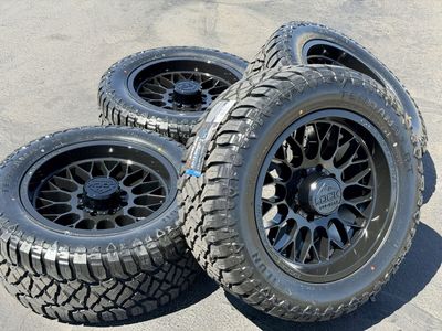 New 33x12.50r20 RT Black Lock 8x6.5 Ram Chevy GMC
