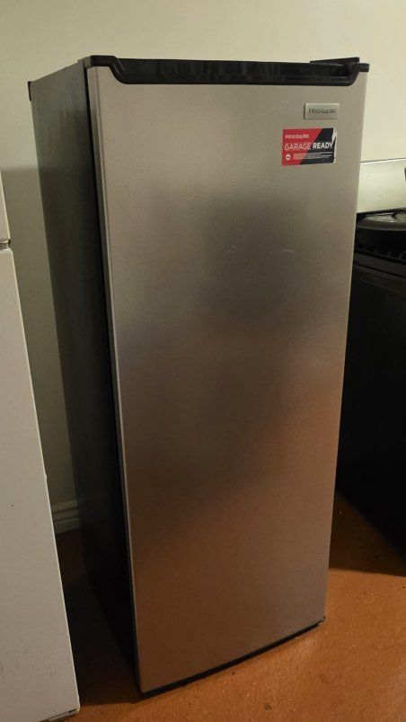 Frigidaire 6.5 c.f. freezer