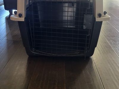 Dog crate $35