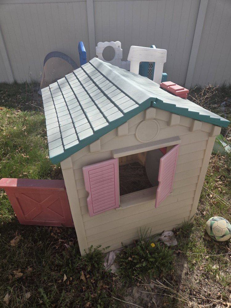 cozy cottage for toddlers