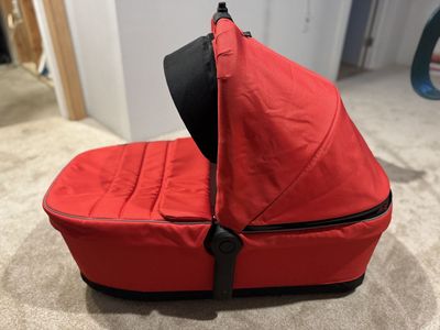 Thule Sleek Bassinet