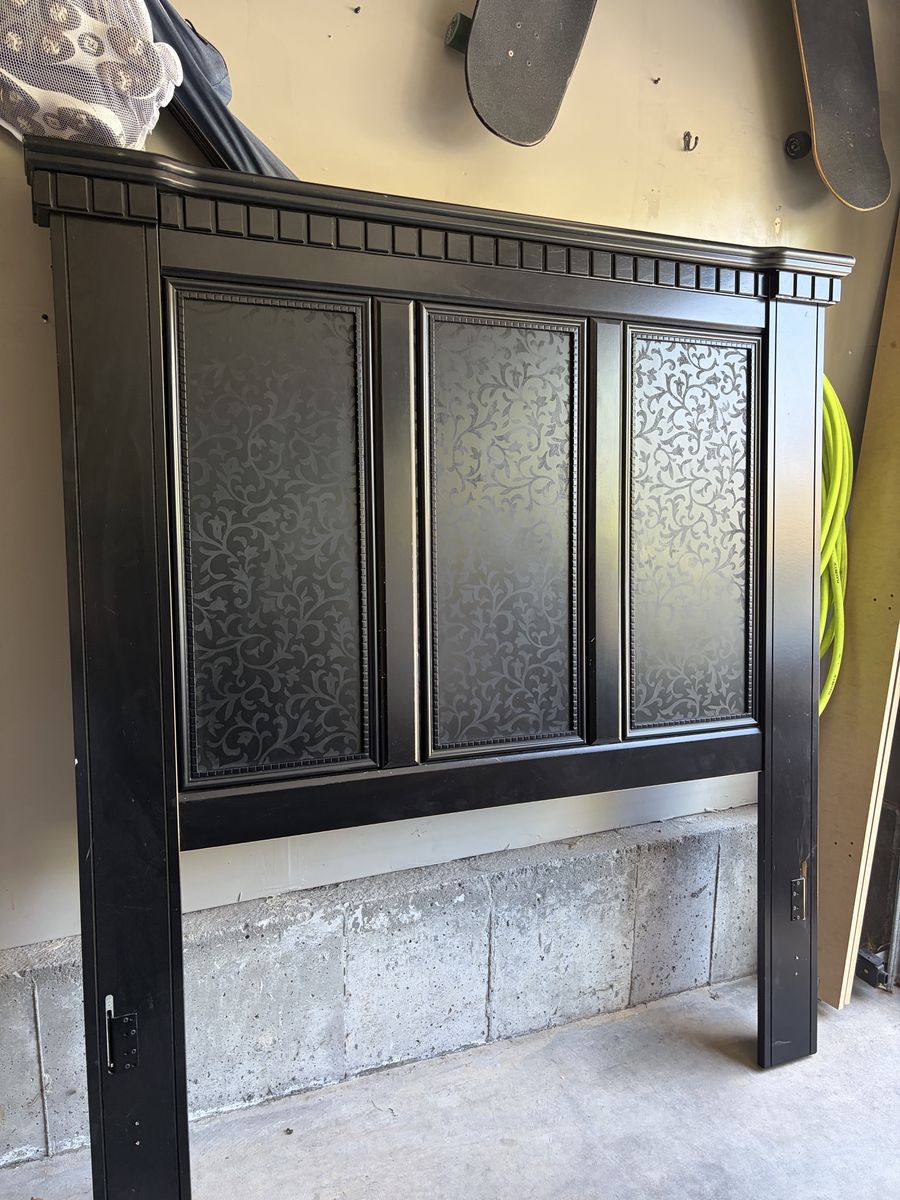 Black Wooden Headboard with Decorative Inlays - King/Queen Size - Excellent Condition