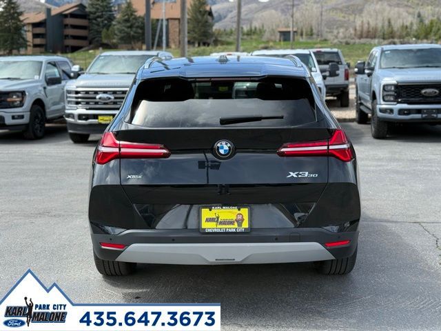 Main image 4