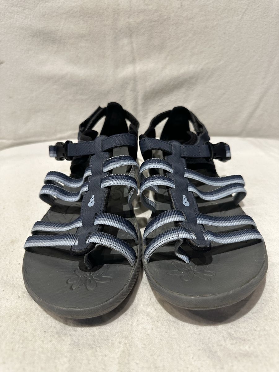 Ahnu women’s size 7 blue and gray lightly used sandals