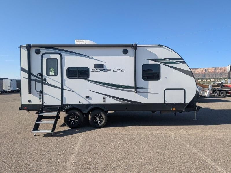 2023 Starcraft RV SUPERLITE 212FB Travel Trailer