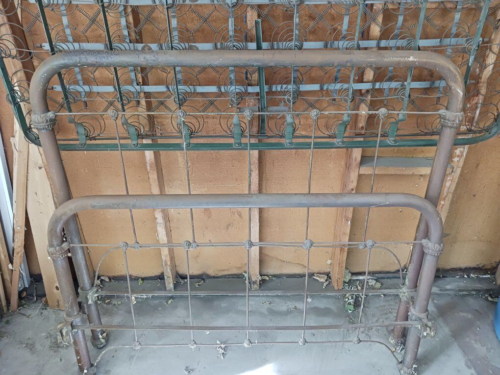 vintage metal full size bed frame with box spring