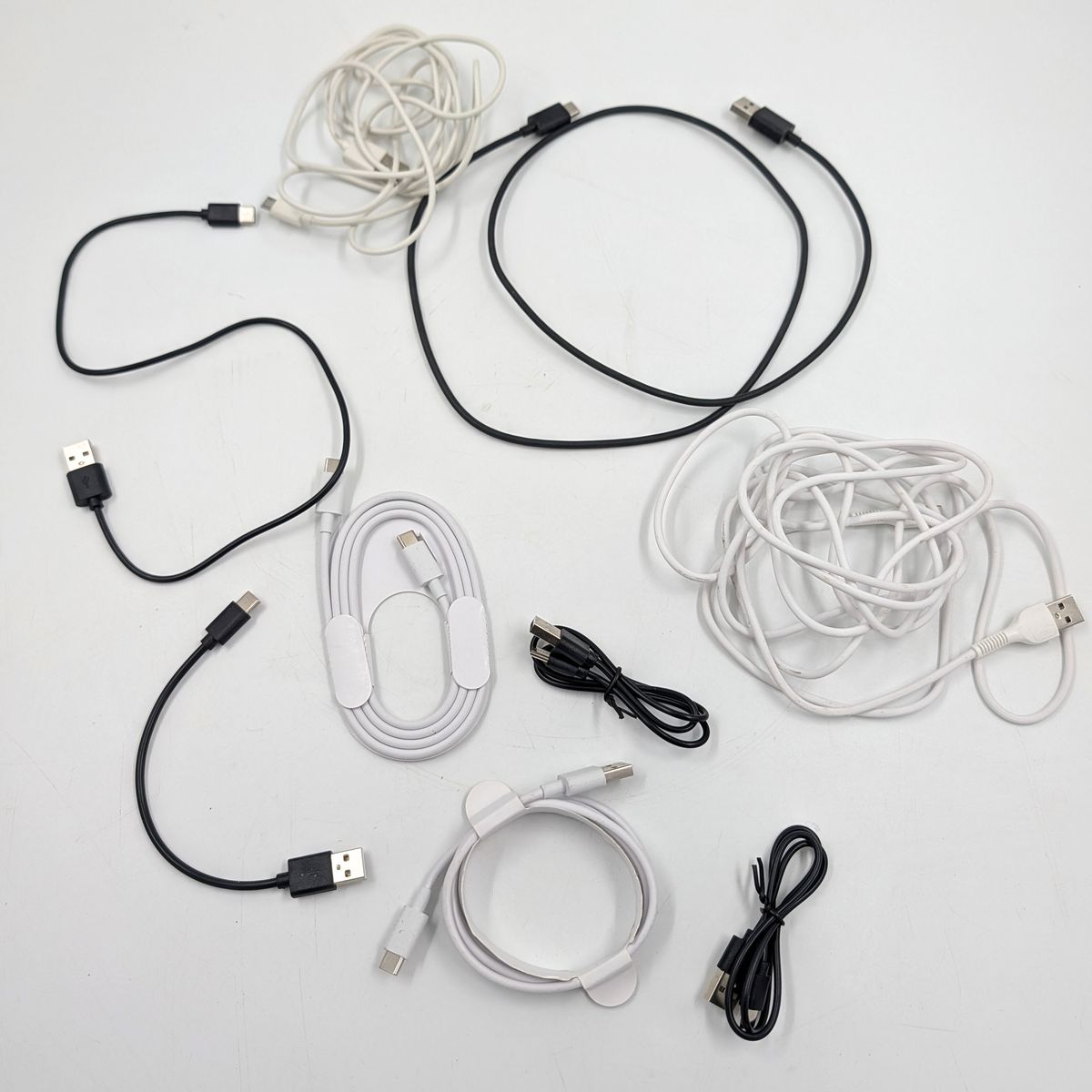 USB-c Cables White and Black 9 Pack Mixed Assortment