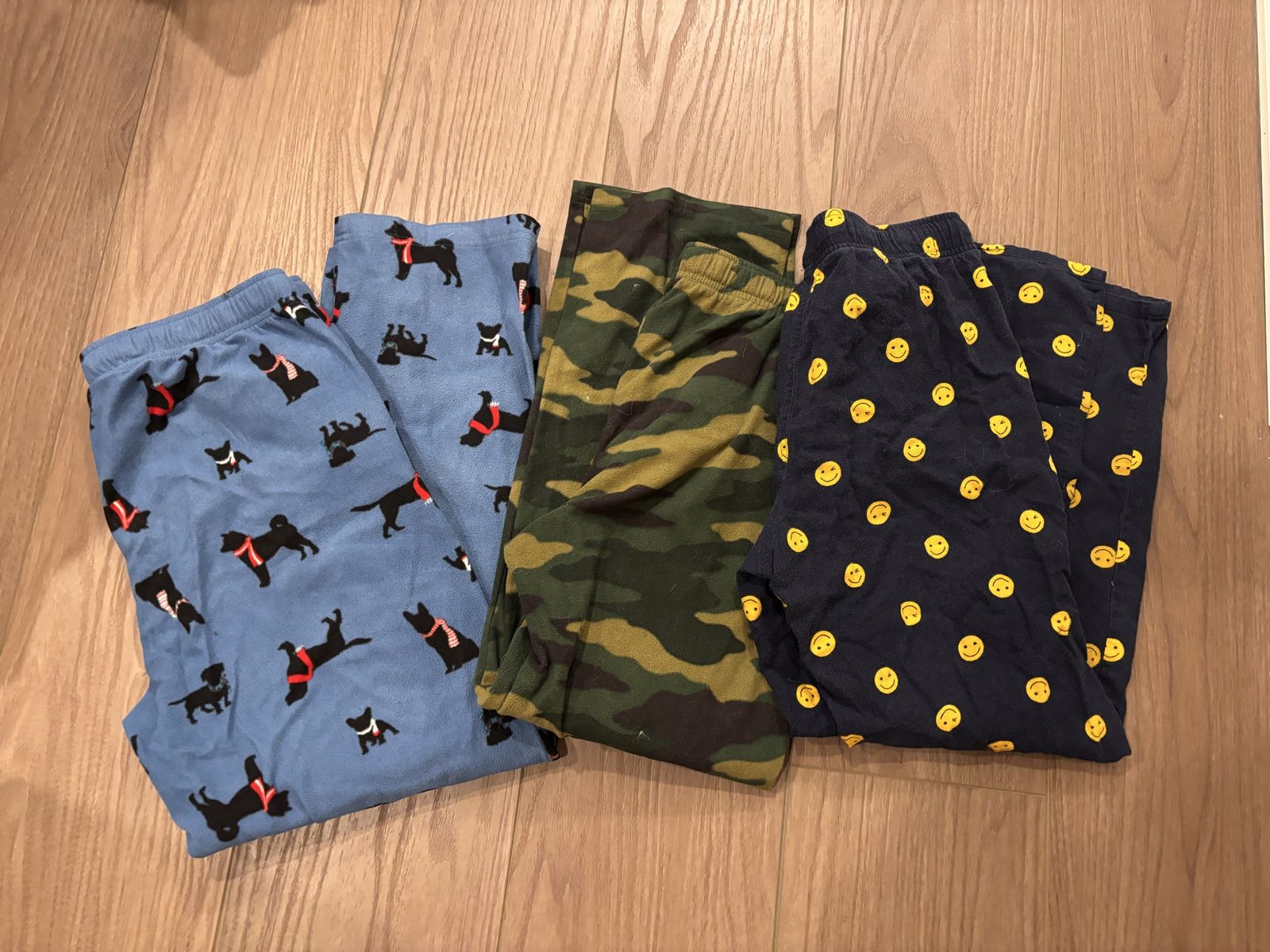 Mens lounge/pajama pants size Medium bundle