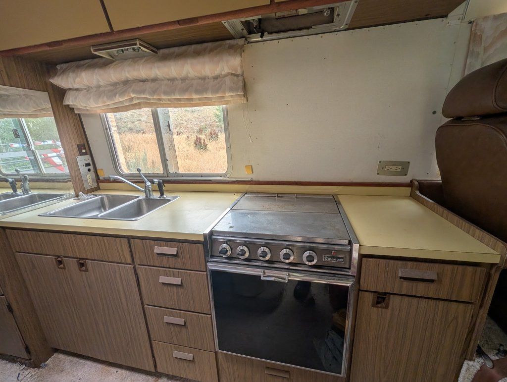 Main image 9