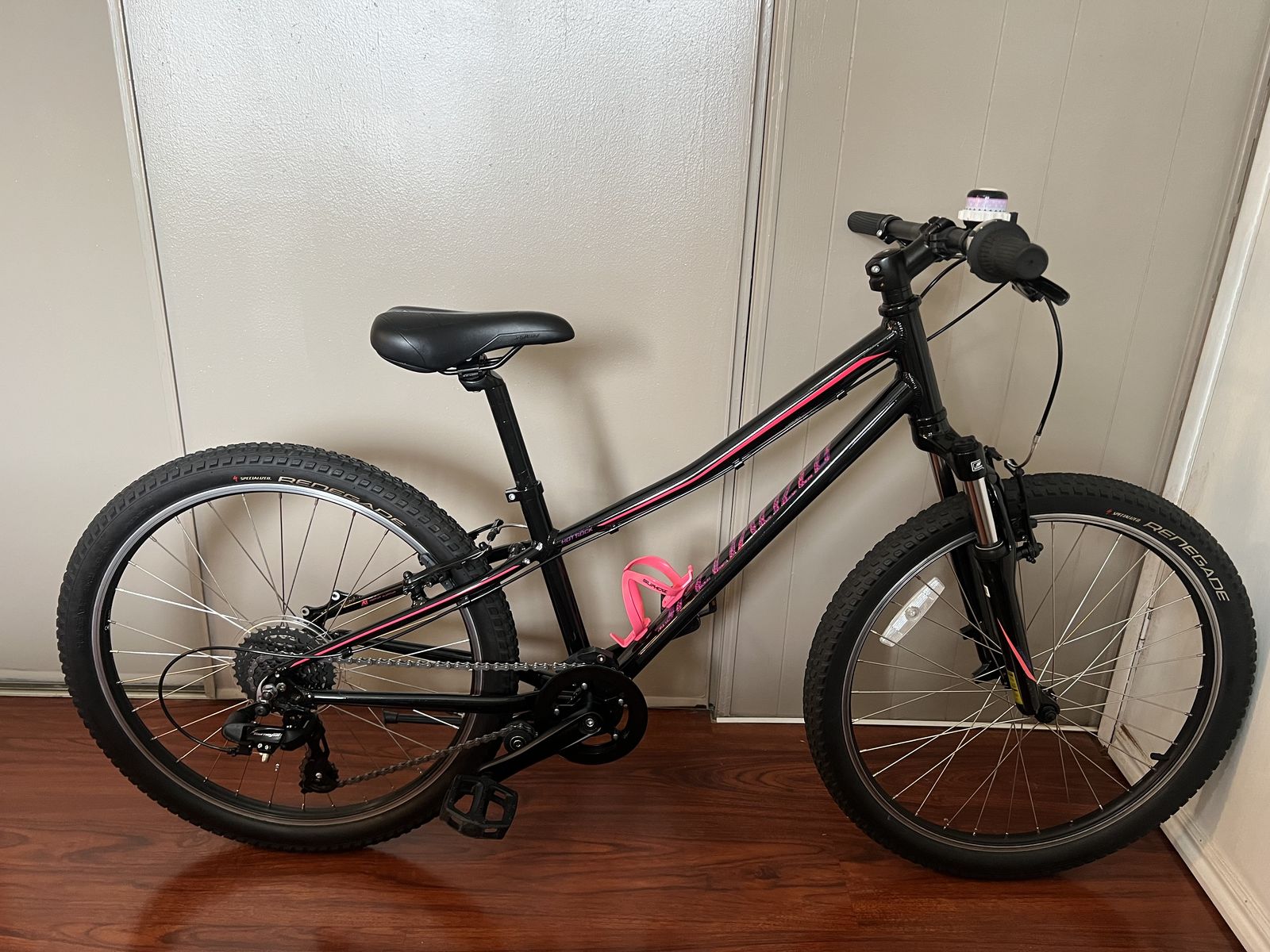 Specialized Hotrock 24 Mountain Bike