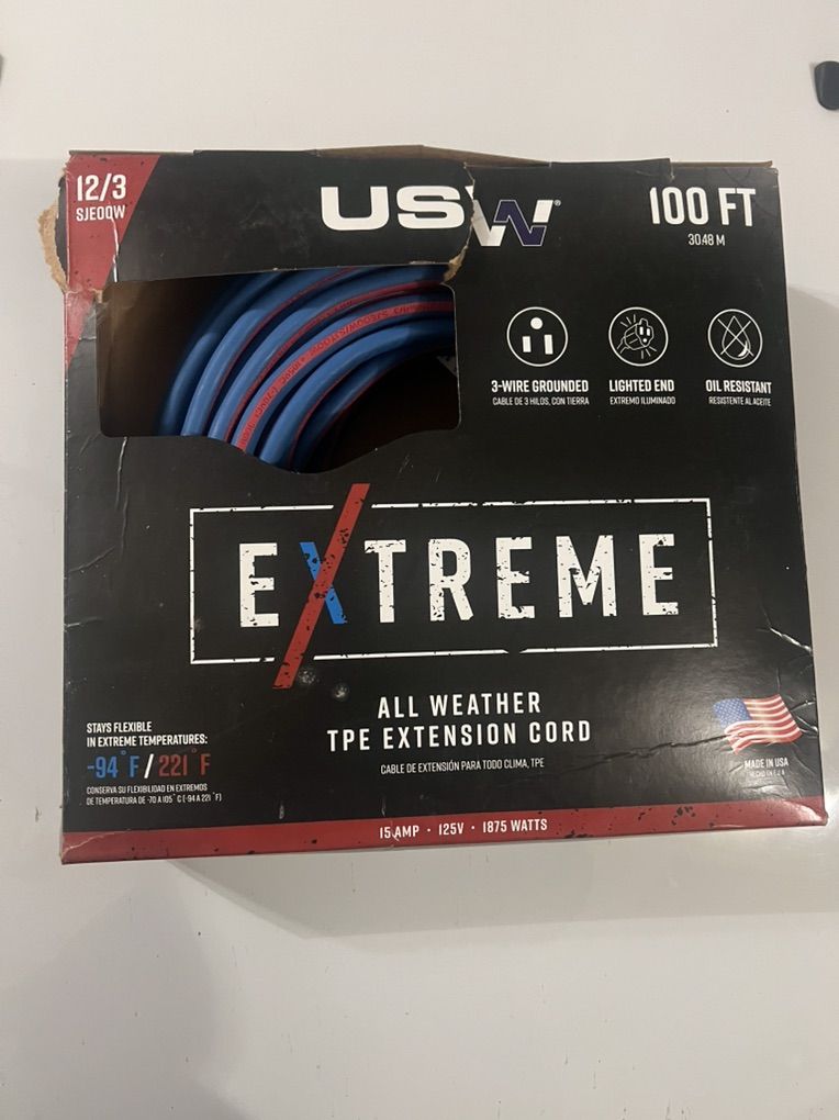 Brand new USW all weather 100 foot Extension Cord