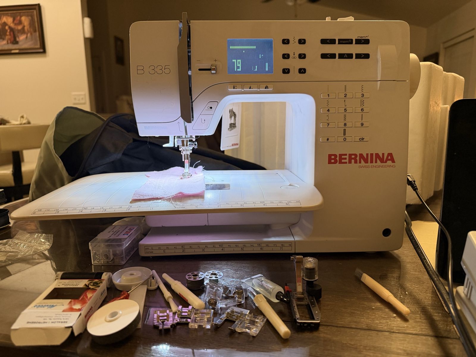Bernina B 335 Sewing Machine