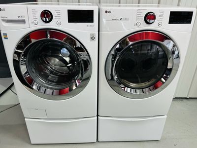 Lg Steam Electric Front Load Set With Pedestals